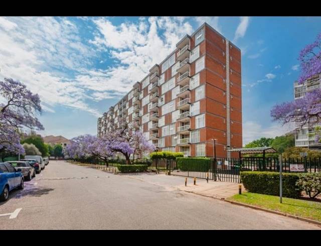 3 BEDROOM APARTMENT FOR SALE IN BEDFORD GARDENS
